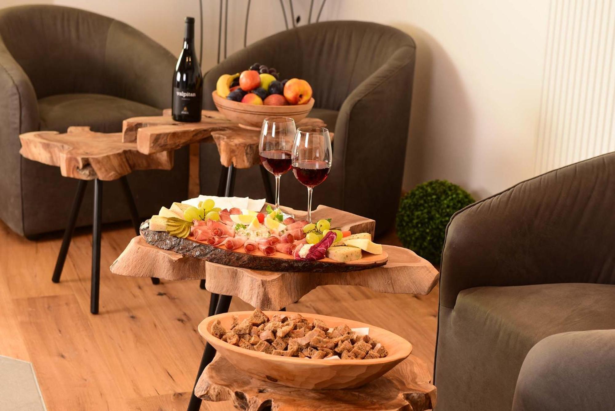 Hotel Tirolerhof Теренто Экстерьер фото
